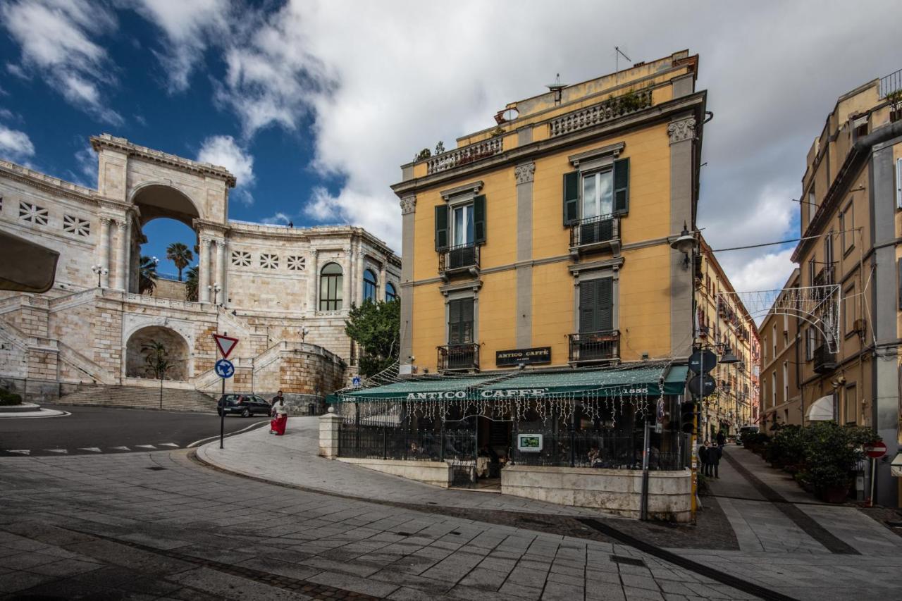 Right House Di Via Sulis - Best Neighborhood In The Town Cagliari Exterior foto